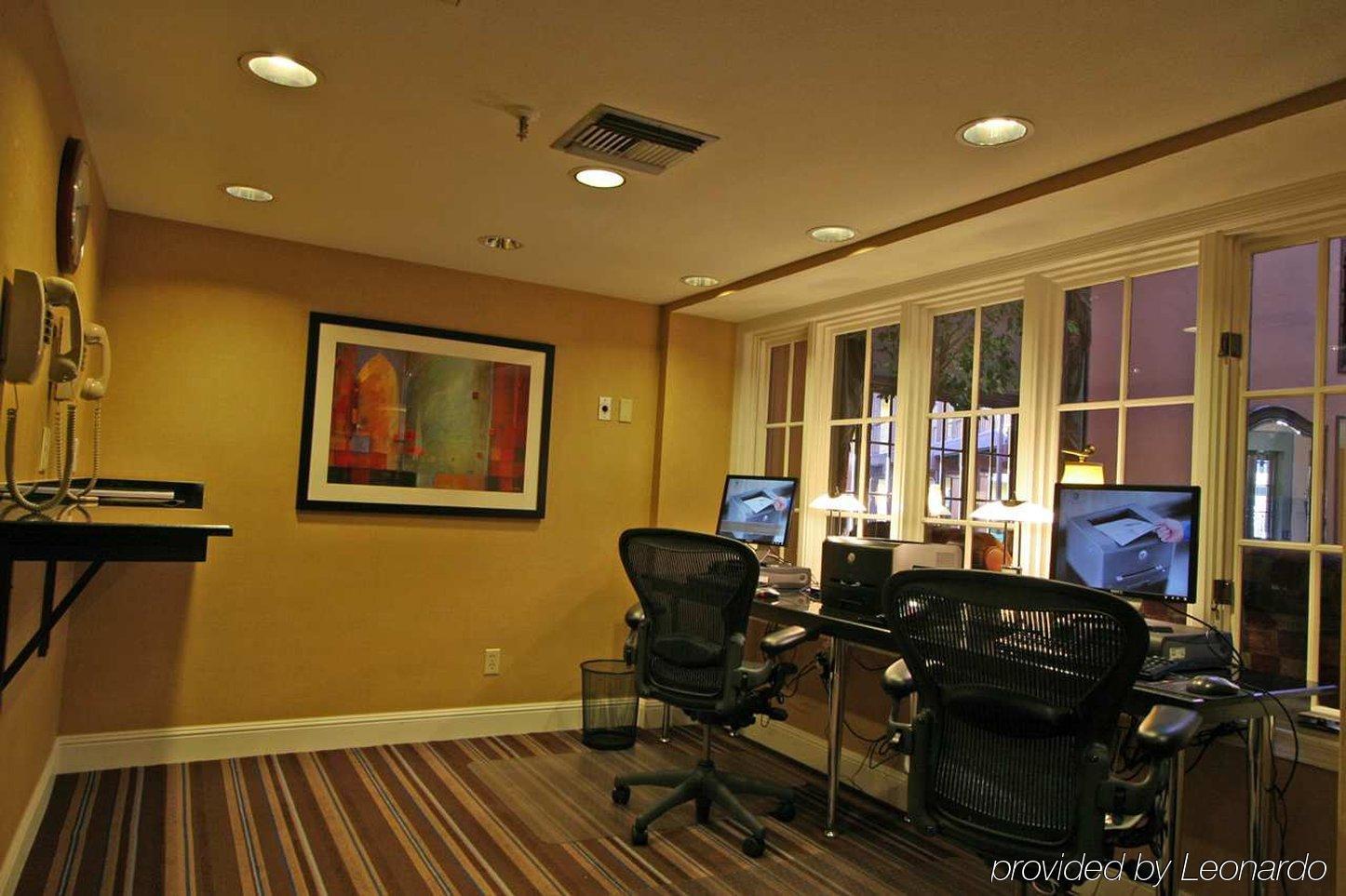 Embassy Suites By Hilton Napa Valley Zařízení fotografie